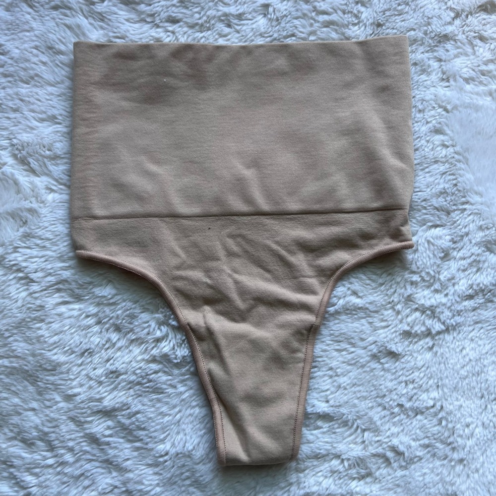 SKIMS Women Core Control High Waisted Thong Sand Beige SH-THG-0108 Size S/M NEW